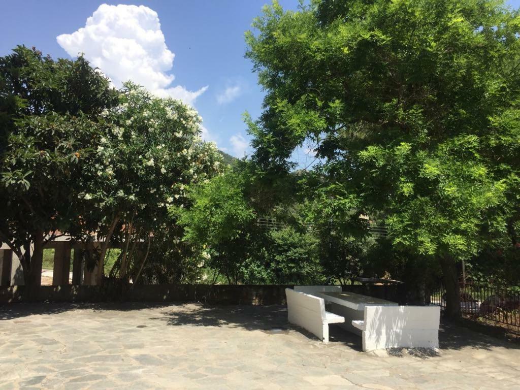 Cornelia Apartment Palaiontsiflikion Ngoại thất bức ảnh