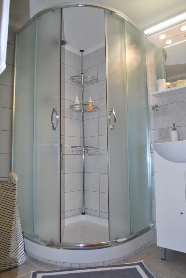 Cornelia Apartment Palaiontsiflikion Ngoại thất bức ảnh