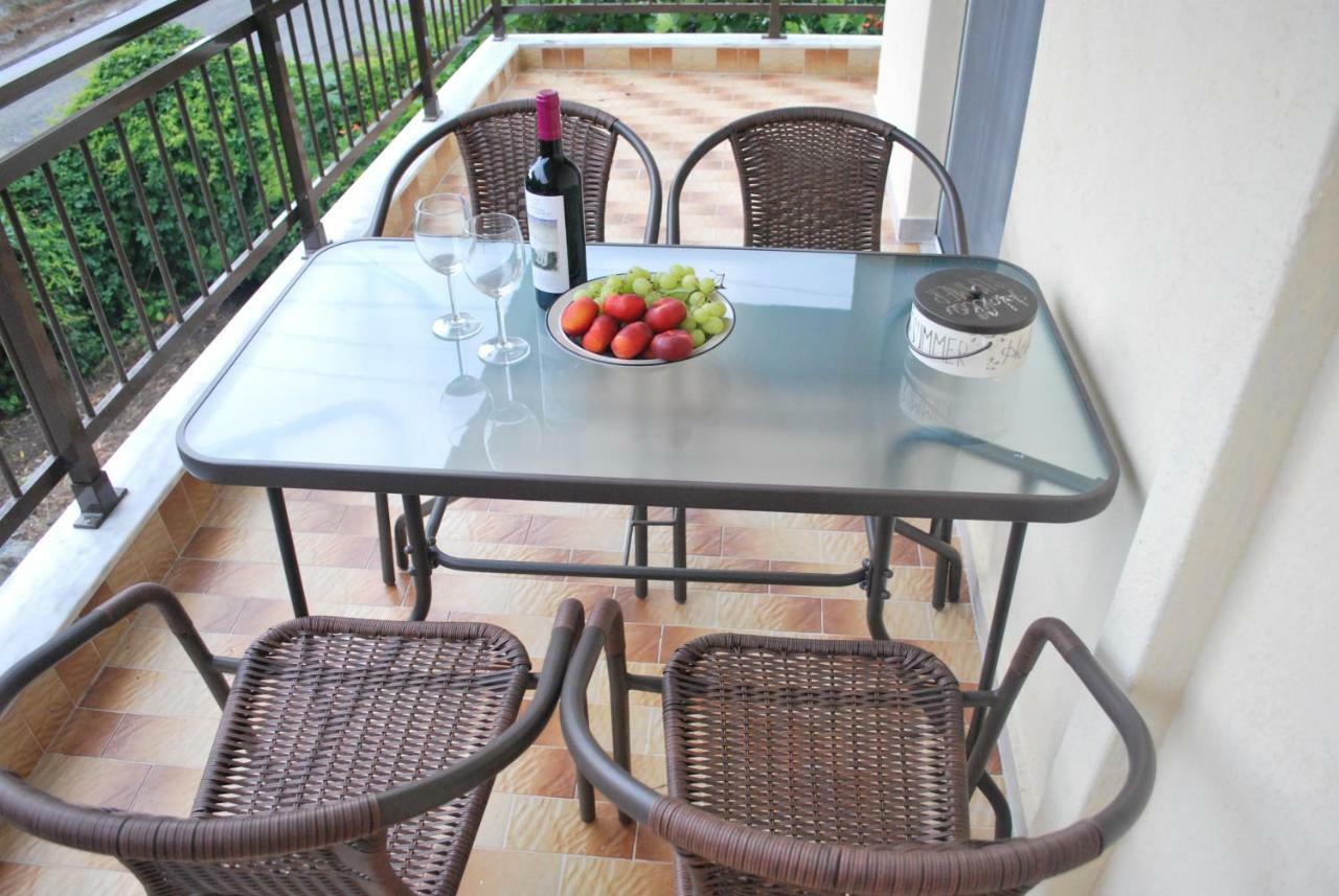 Cornelia Apartment Palaiontsiflikion Ngoại thất bức ảnh